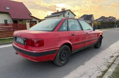 AUDI 80 