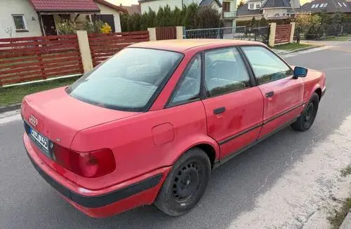 AUDI 80 