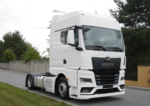 MAN TGX 18.470 / LOW DECK/ MEGA/ WYSOKA KABINA/ STAN IDEALNY 