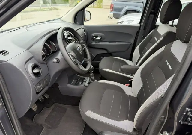 DACIA Lodgy DCi 110 Stepway