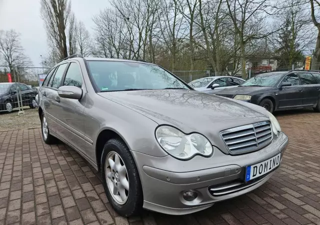 MERCEDES-BENZ Klasa C 180 T Kompressor Automatik Avantgarde