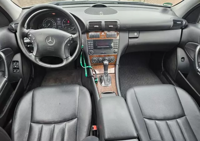 MERCEDES-BENZ Klasa C 180 T Kompressor Automatik Avantgarde