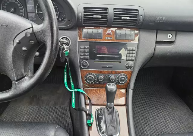 MERCEDES-BENZ Klasa C 180 T Kompressor Automatik Avantgarde