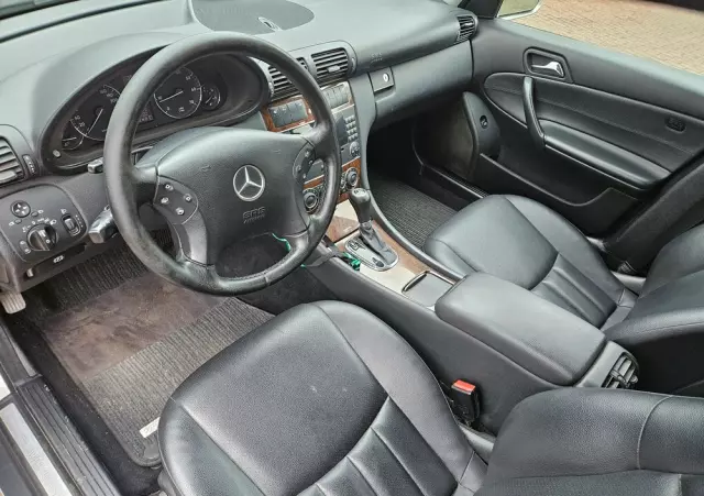 MERCEDES-BENZ Klasa C 180 T Kompressor Automatik Avantgarde