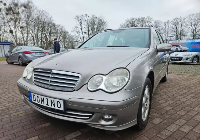 MERCEDES-BENZ Klasa C 180 T Kompressor Automatik Avantgarde