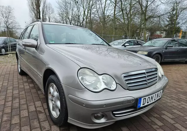 MERCEDES-BENZ Klasa C 180 T Kompressor Automatik Avantgarde