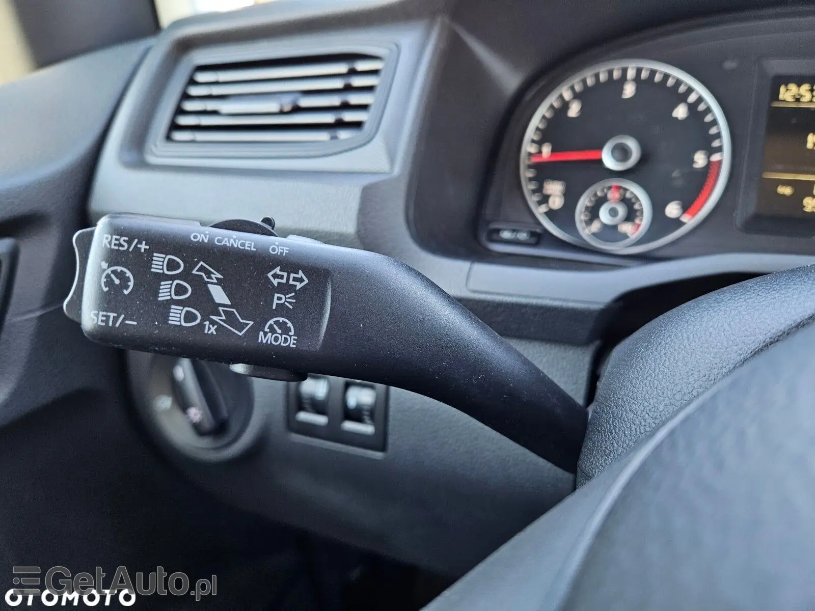 VOLKSWAGEN Caddy Maxi Comfortline