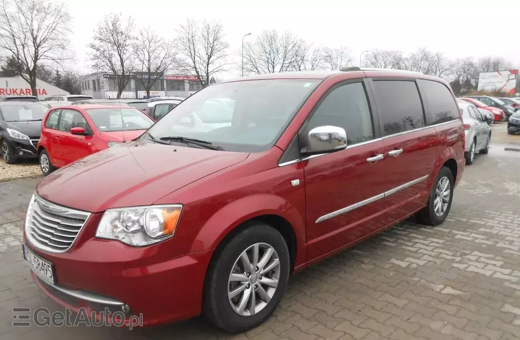 CHRYSLER Town & Country 