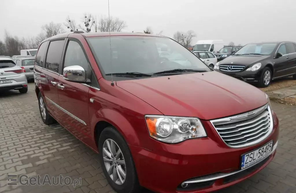 CHRYSLER Town & Country 