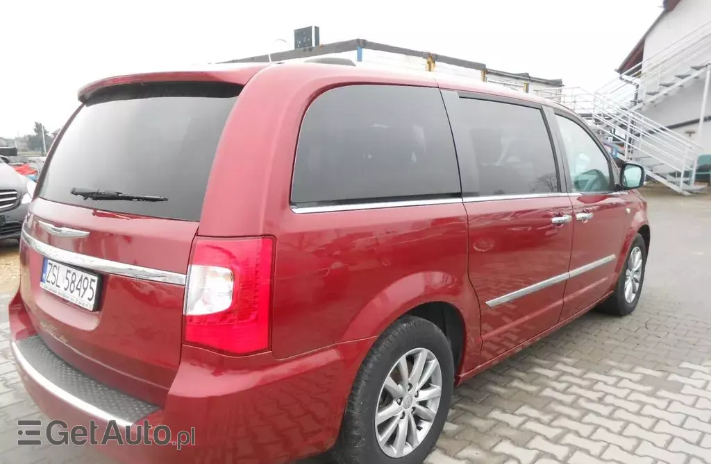 CHRYSLER Town & Country 