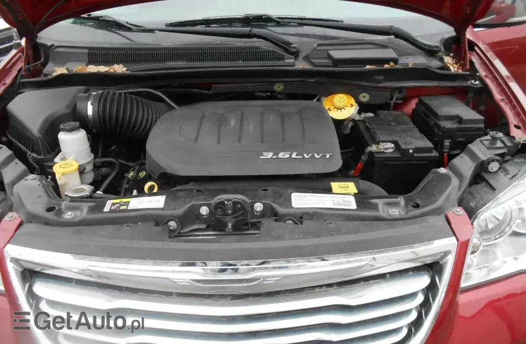 CHRYSLER Town & Country 