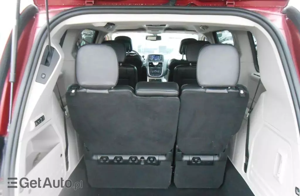 CHRYSLER Town & Country 