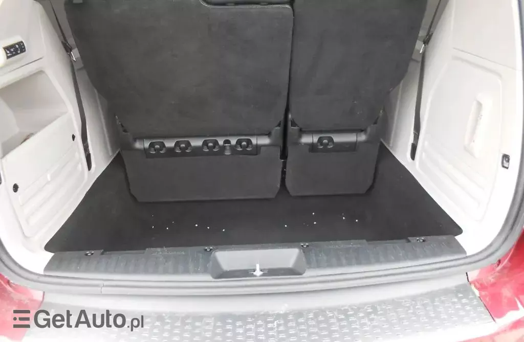 CHRYSLER Town & Country 