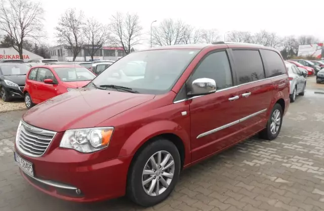 CHRYSLER Town & Country 