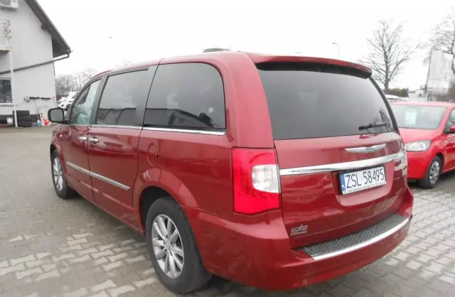 CHRYSLER Town & Country 