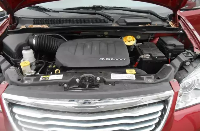 CHRYSLER Town & Country 