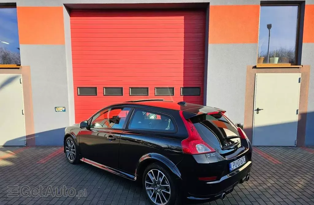 VOLVO C30 