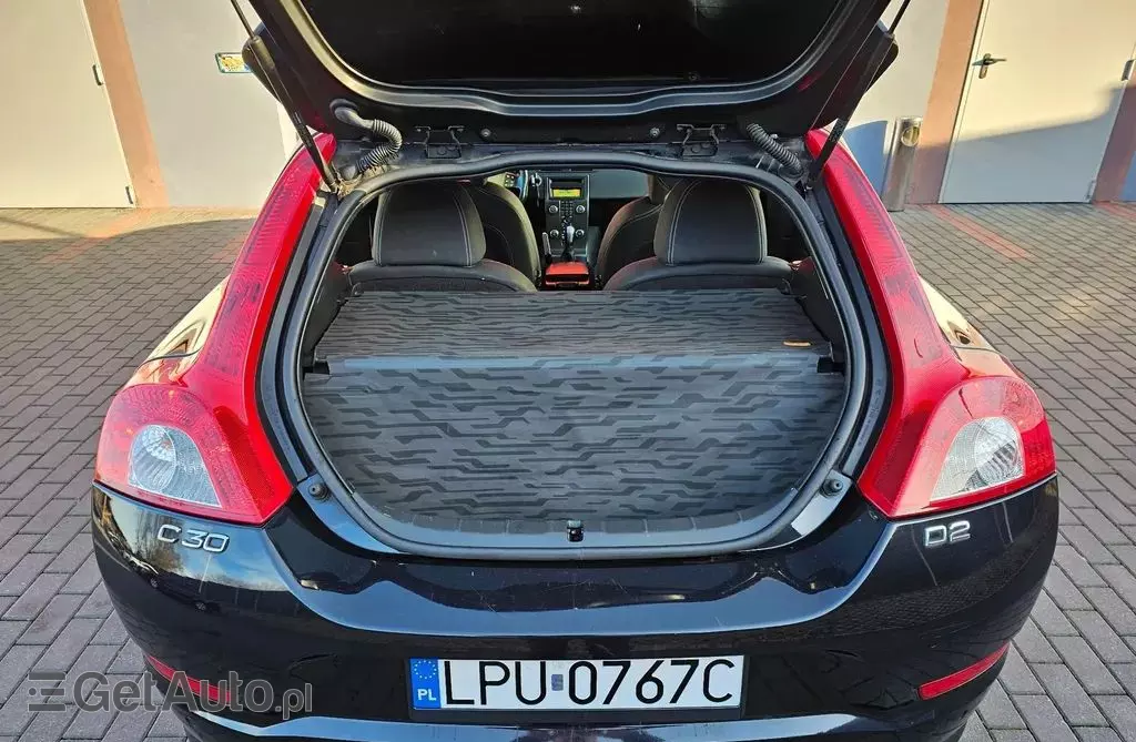 VOLVO C30 