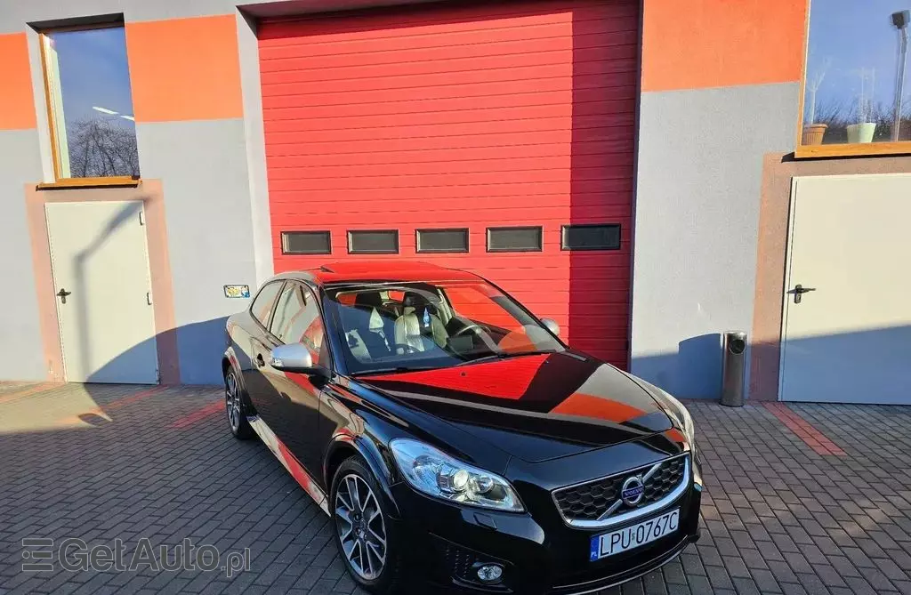 VOLVO C30 