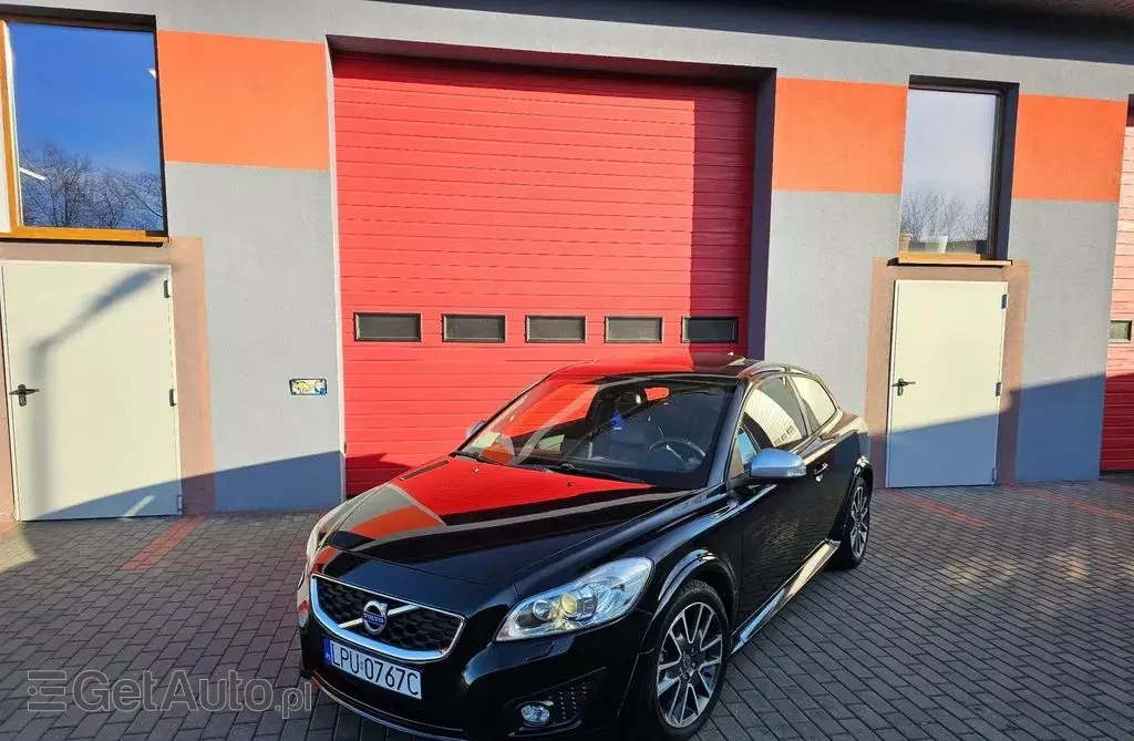 VOLVO C30 