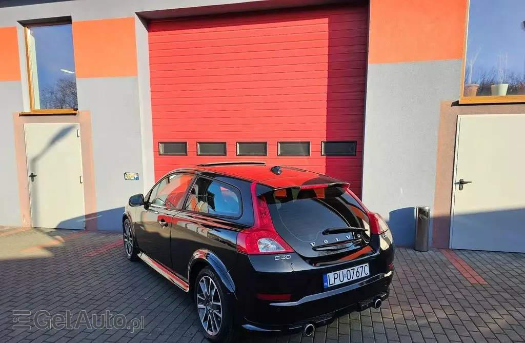 VOLVO C30 