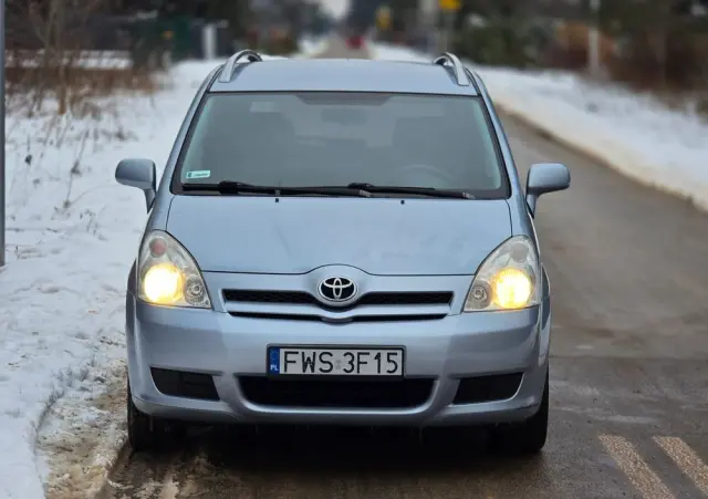TOYOTA Corolla Verso 1.8 Sol 7os MM