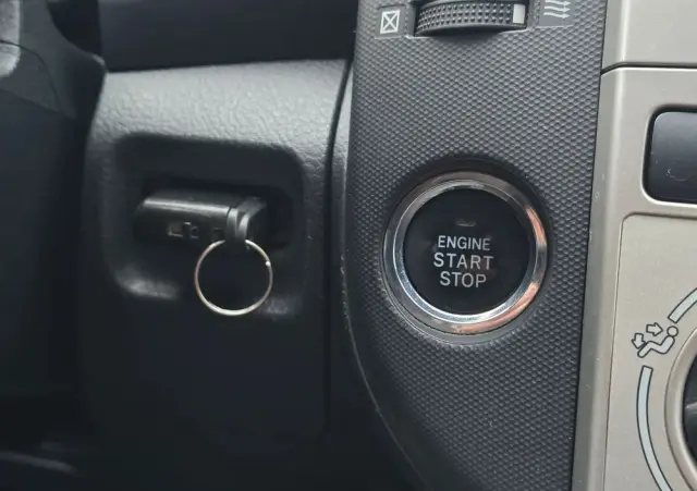 TOYOTA Corolla Verso 1.8 Sol 7os MM