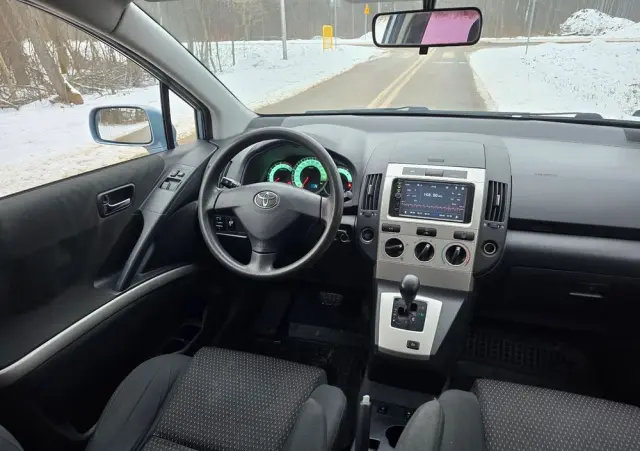 TOYOTA Corolla Verso 1.8 Sol 7os MM