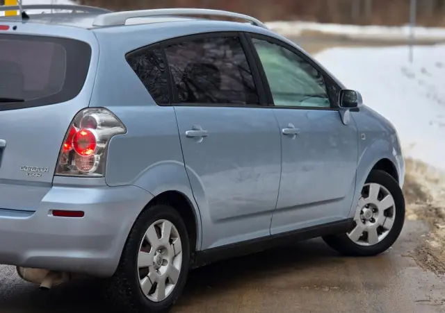 TOYOTA Corolla Verso 1.8 Sol 7os MM