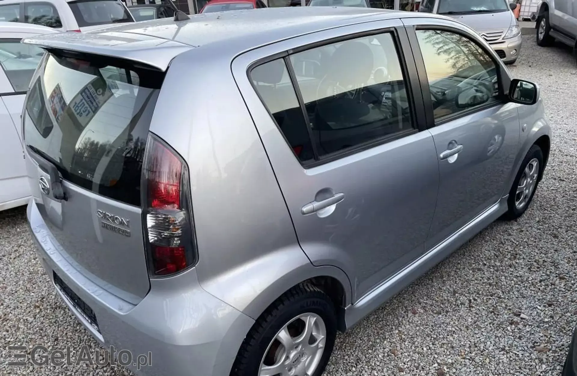 DAIHATSU Sirion 1.3 i 16V (87 KM)