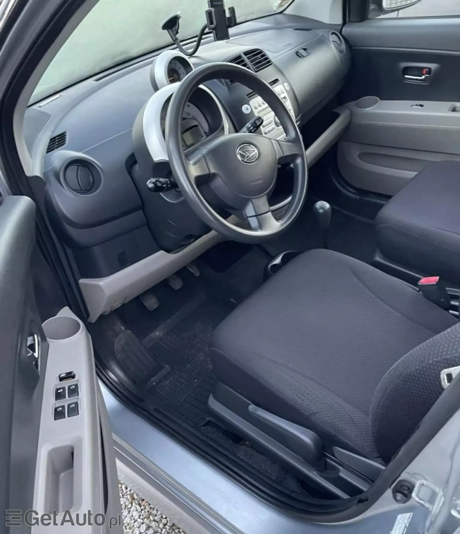 DAIHATSU Sirion 1.3 i 16V (87 KM)