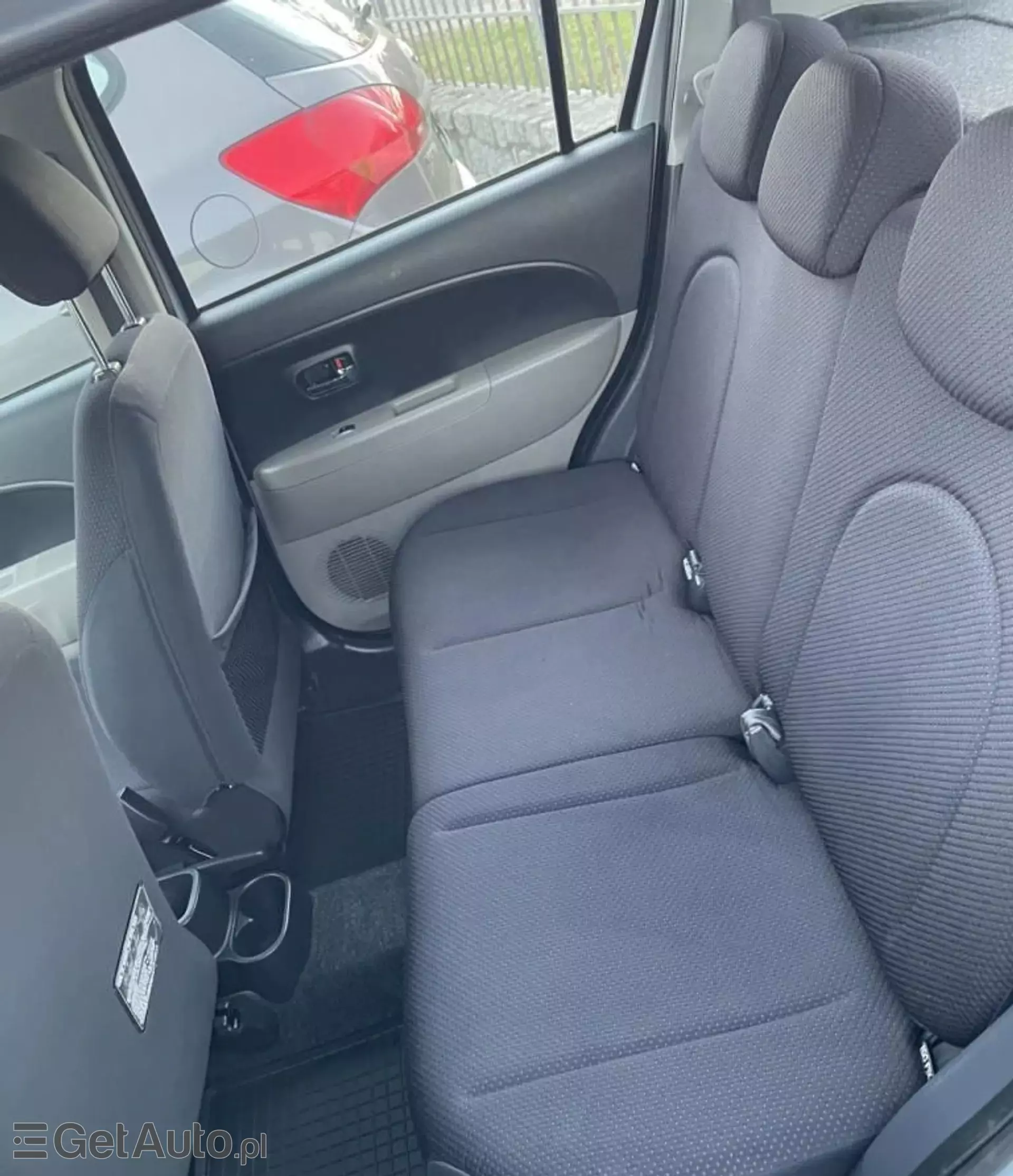 DAIHATSU Sirion 1.3 i 16V (87 KM)