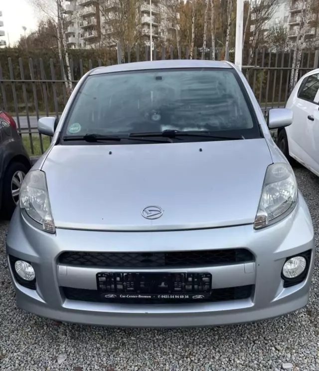 DAIHATSU Sirion 1.3 i 16V (87 KM)