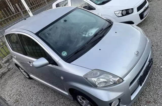DAIHATSU Sirion 1.3 i 16V (87 KM)