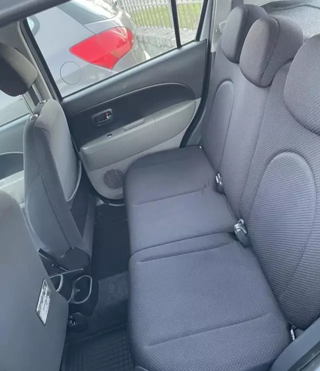 DAIHATSU Sirion 1.3 i 16V (87 KM)