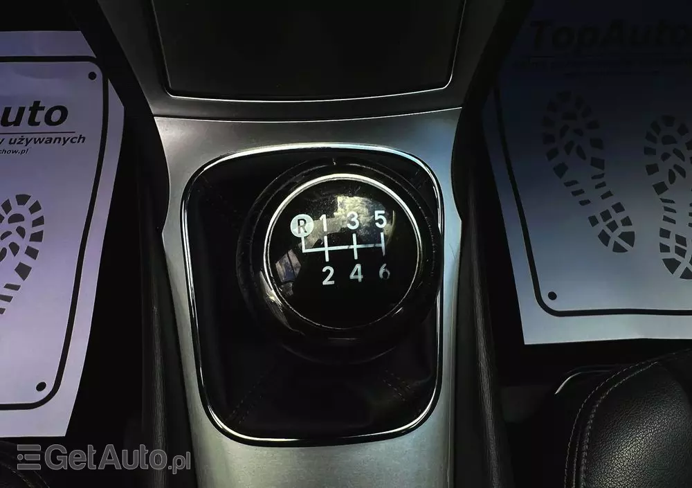 TOYOTA Avensis 1.8 Premium