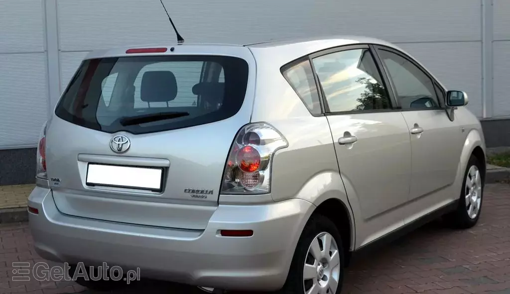 TOYOTA Corolla Verso 