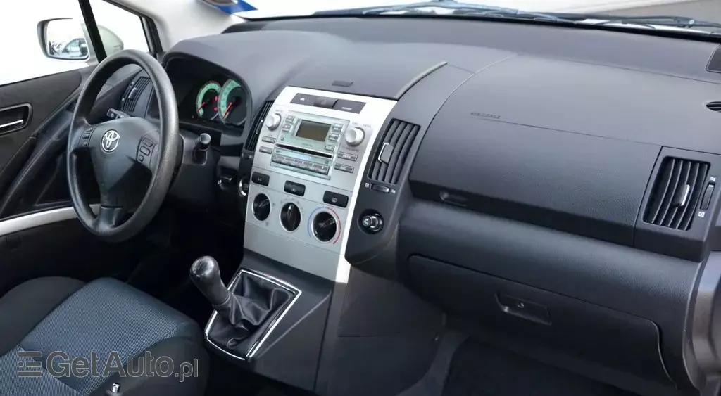 TOYOTA Corolla Verso 