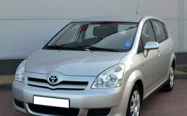 TOYOTA Corolla Verso 