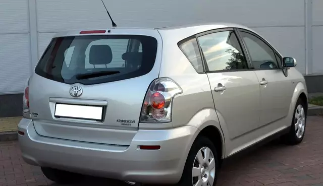 TOYOTA Corolla Verso 