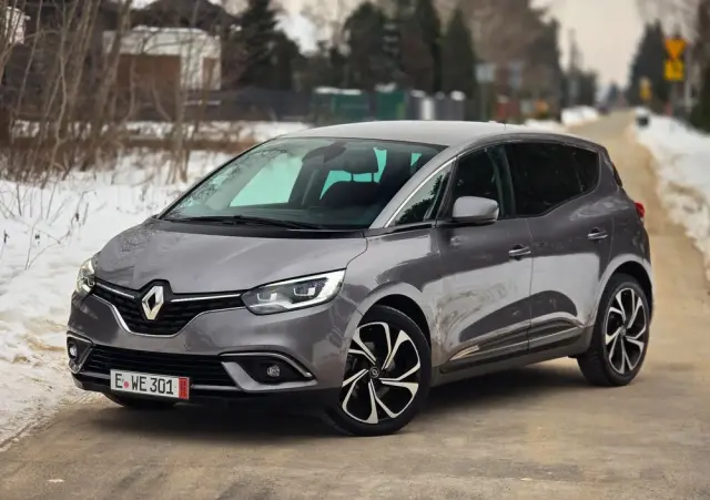 RENAULT Scenic 