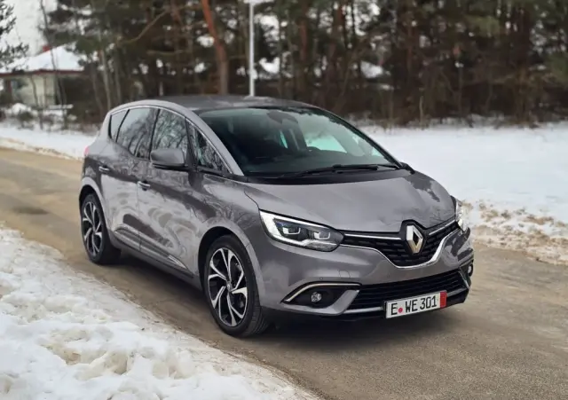 RENAULT Scenic 