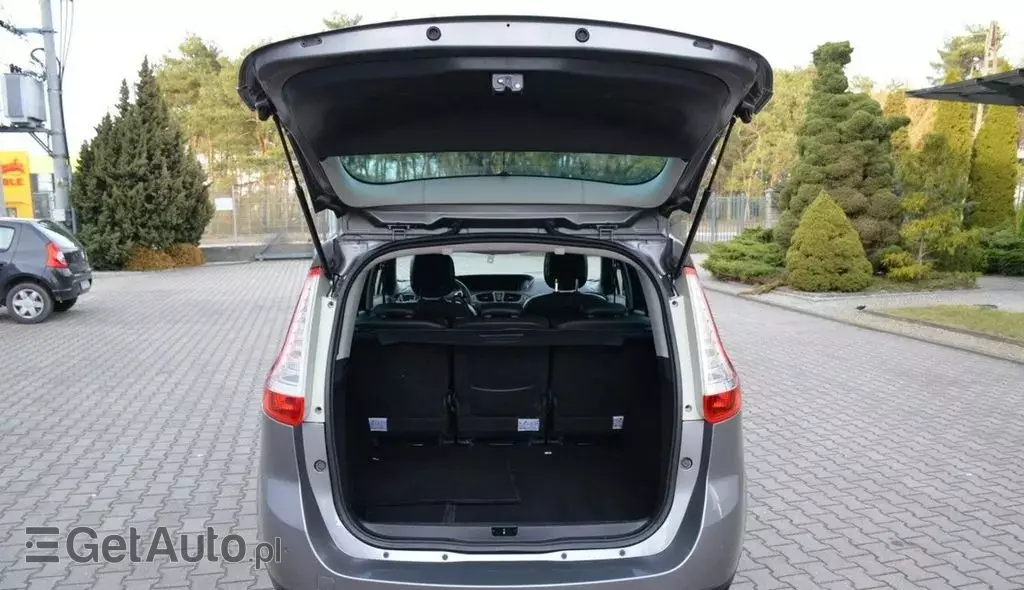 RENAULT Grand Scenic 