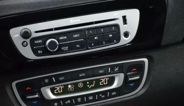 RENAULT Grand Scenic 