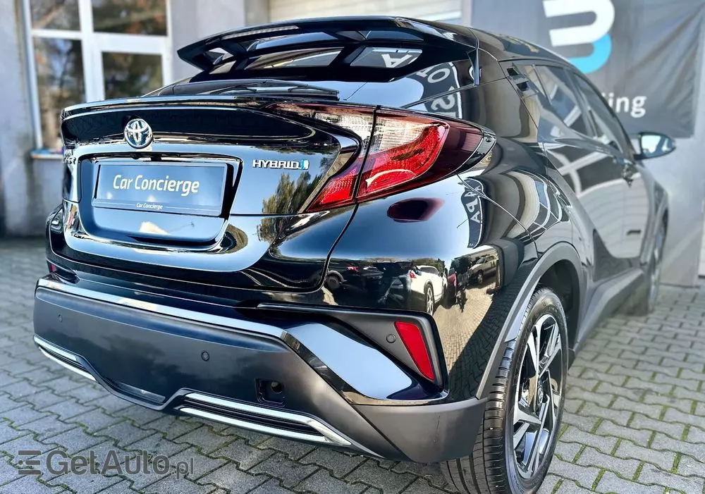 TOYOTA C-HR 2.0 Hybrid Black Edition