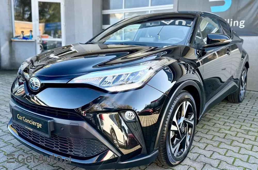 TOYOTA C-HR 2.0 Hybrid Black Edition