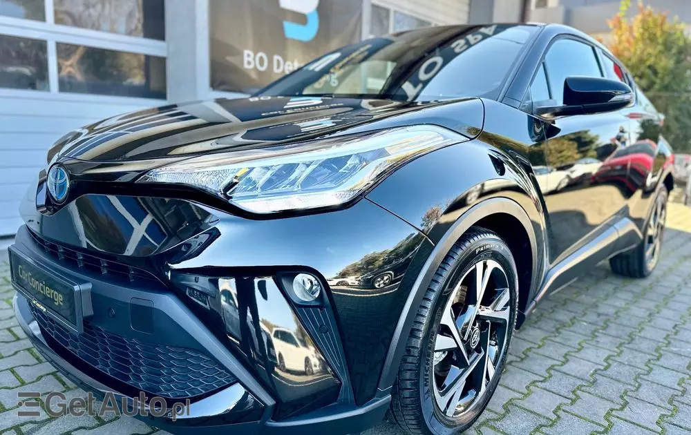 TOYOTA C-HR 2.0 Hybrid Black Edition
