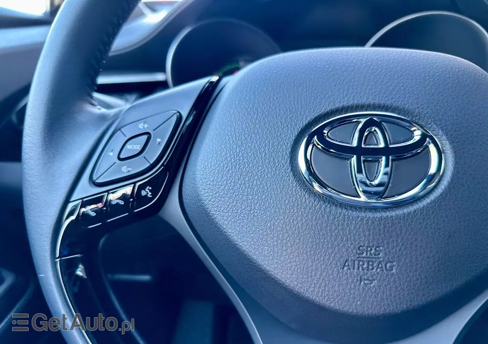 TOYOTA C-HR 2.0 Hybrid Black Edition