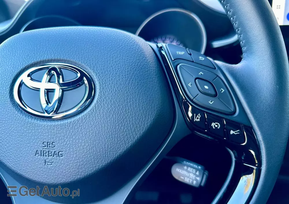 TOYOTA C-HR 2.0 Hybrid Black Edition