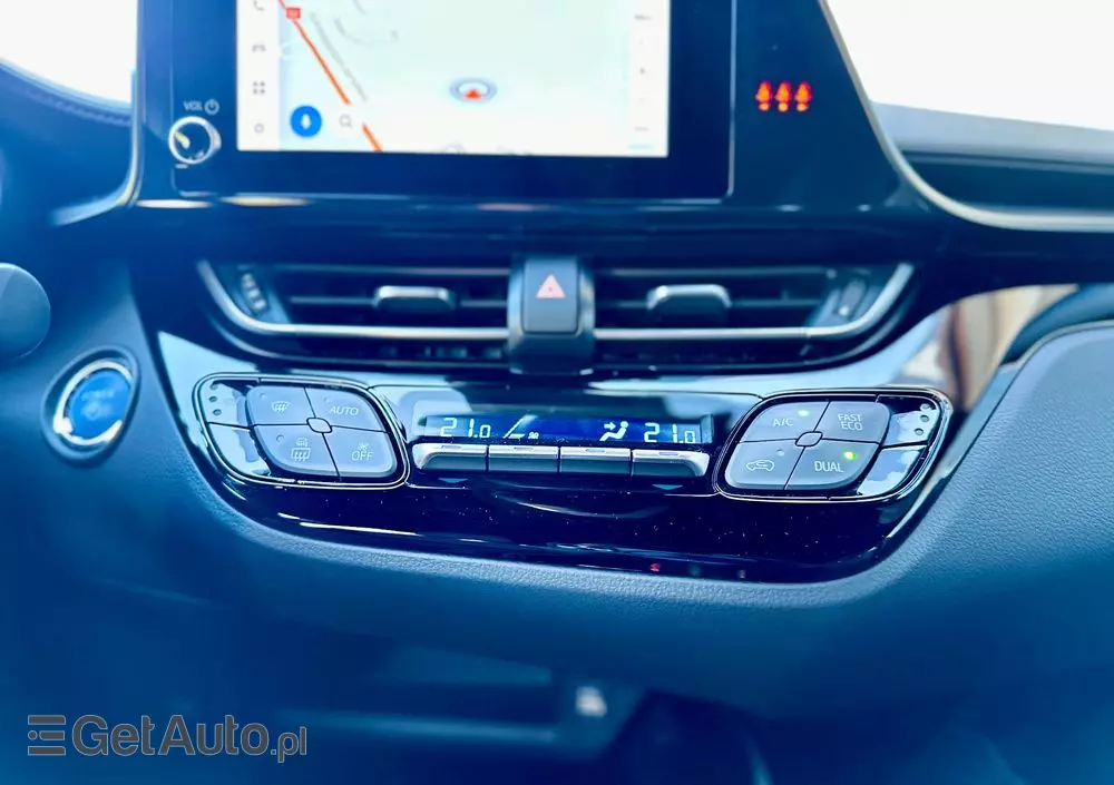 TOYOTA C-HR 2.0 Hybrid Black Edition